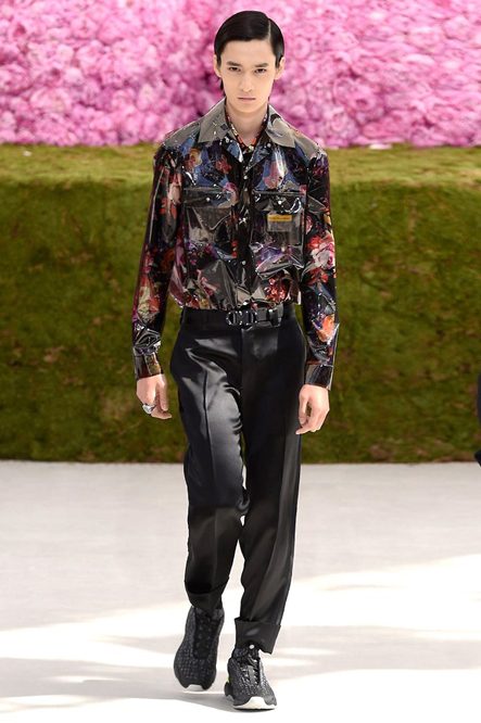 Dior Homme Spring 2019: Couture Menswear - Global Fashion News