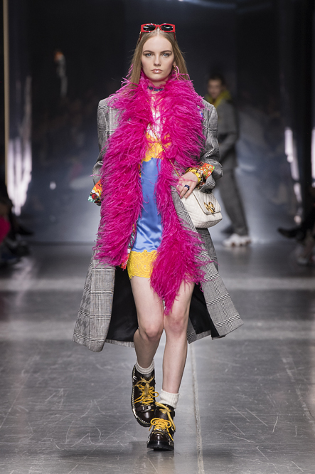 Versace Fall 2019: The Final Taboo in Menswear - Global Fashion News