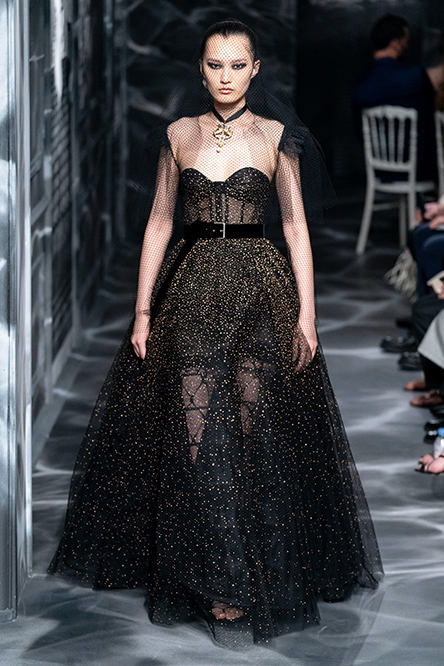 Dior Couture Fall 2019: Dark Victorian Heroines - Global Fashion News